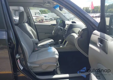 2012 Subaru Forester 2.5X Premium z USA, uszkodzony, nr VIN JF2SHBDC0CH457884